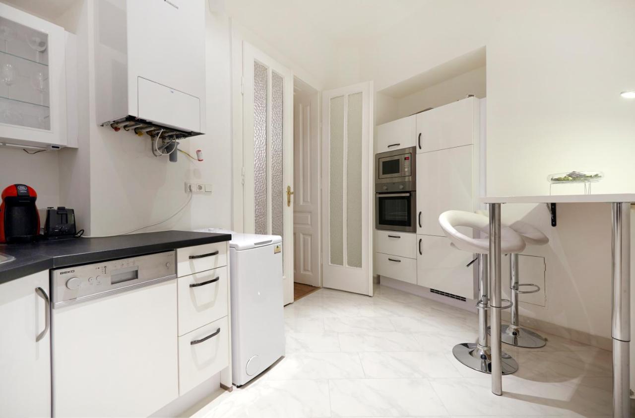 Urban Apartments In Vienna Downtown Екстериор снимка